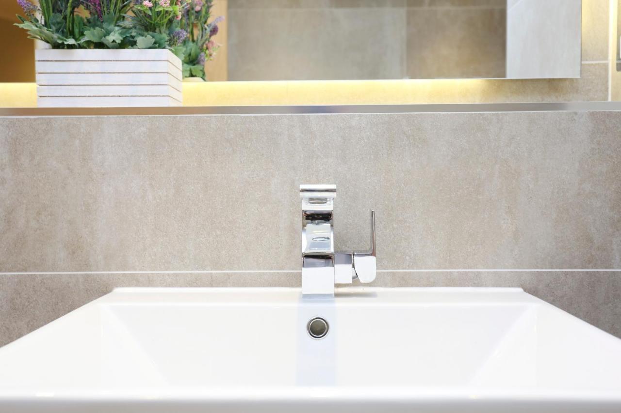 Joivy Elegant Home At The Heart Of The Royal Mile إدنبرة المظهر الخارجي الصورة