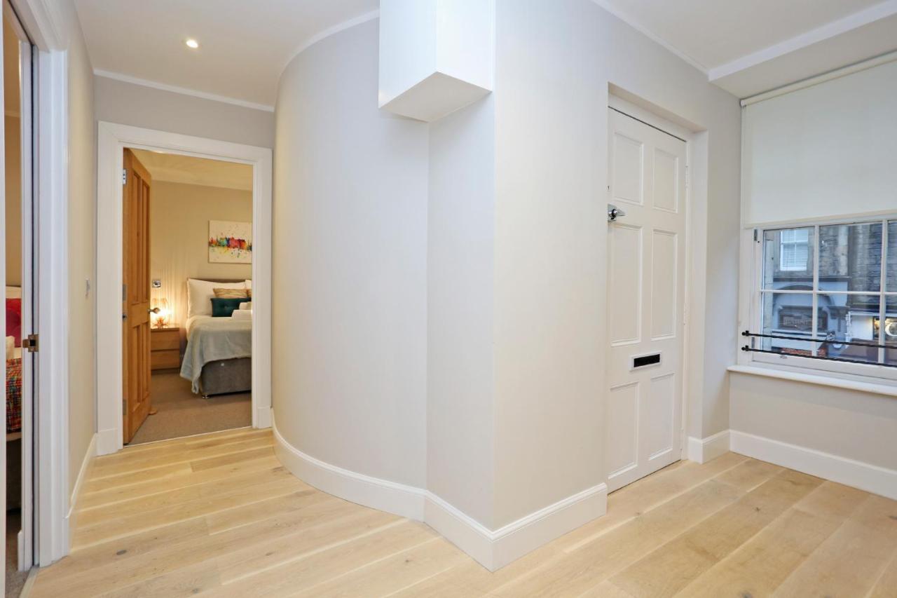 Joivy Elegant Home At The Heart Of The Royal Mile إدنبرة المظهر الخارجي الصورة