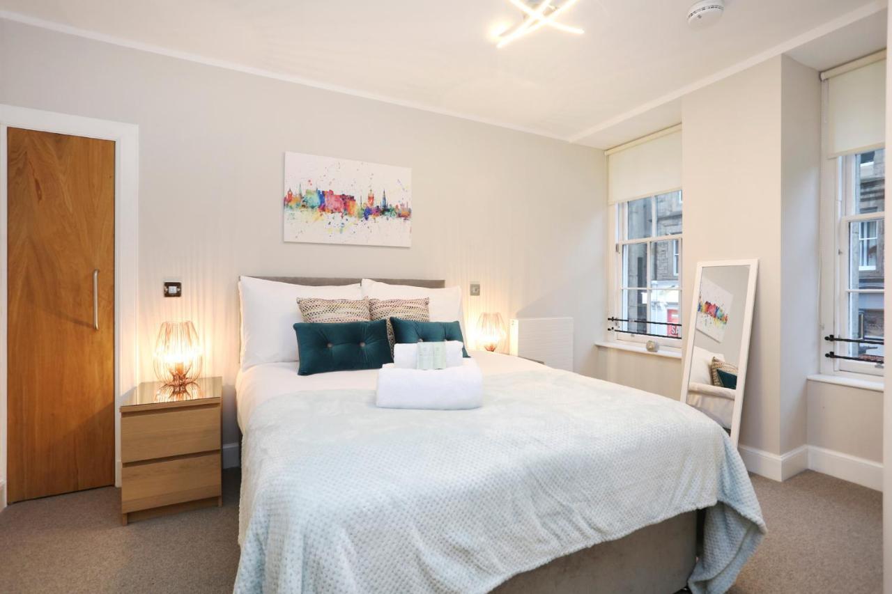 Joivy Elegant Home At The Heart Of The Royal Mile إدنبرة المظهر الخارجي الصورة