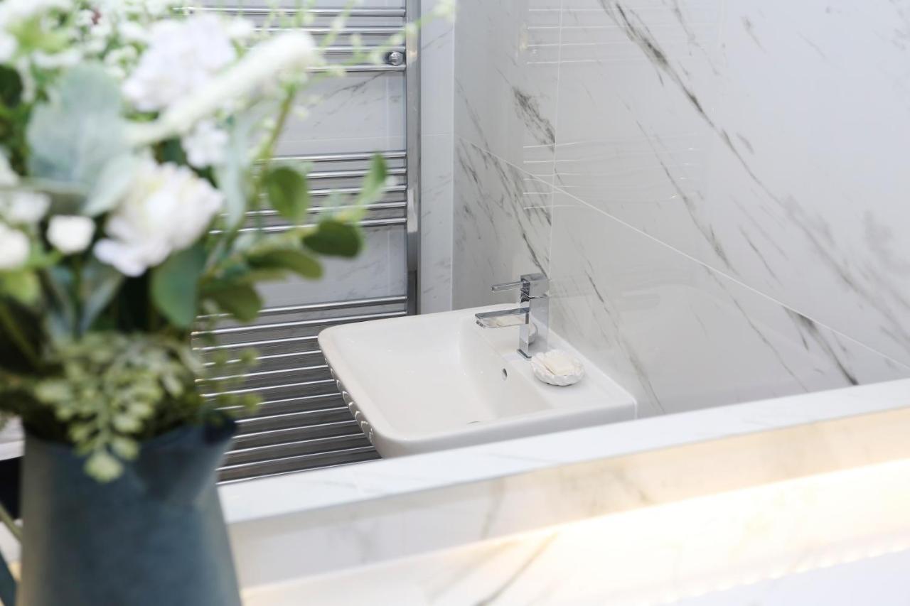 Joivy Elegant Home At The Heart Of The Royal Mile إدنبرة المظهر الخارجي الصورة